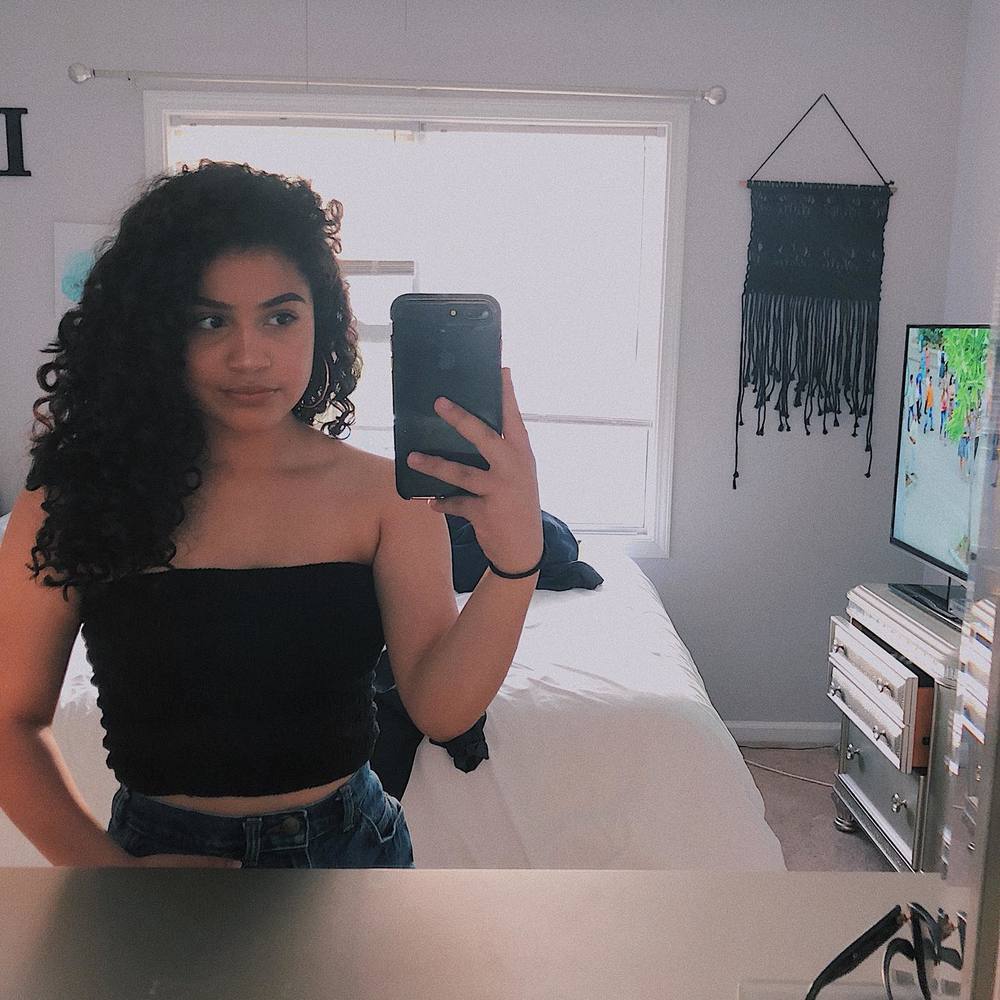 Meet your Posher, Dora